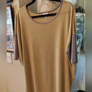 LuLaRoe ⁸xl shirt